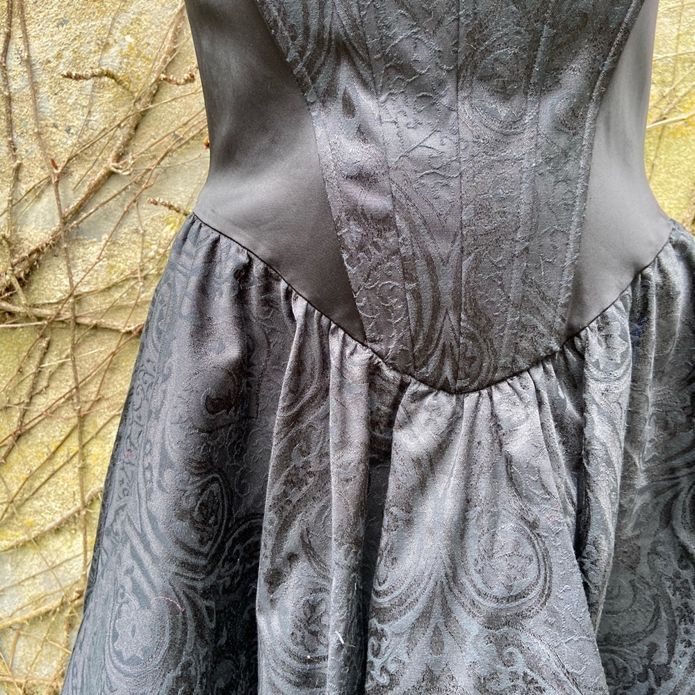 🖤Betsey Johnson Sexy Silk Goth Corset Dress - Picture 3 of 14
